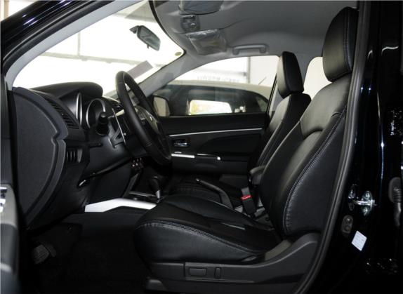 劲炫ASX 2013款 2.0L CVT两驱豪华版 车厢座椅   前排空间