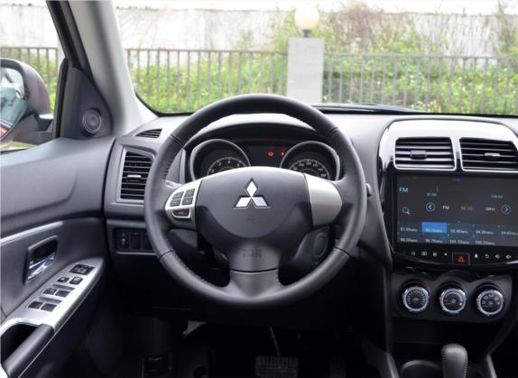 劲炫ASX 2016款 2.0L CVT两驱领航版 中控类   驾驶位