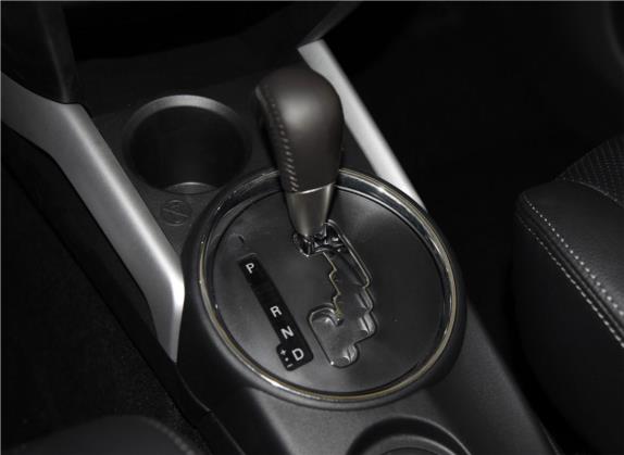 劲炫ASX 2018款 2.0L CVT两驱尊享版 中控类   挡把