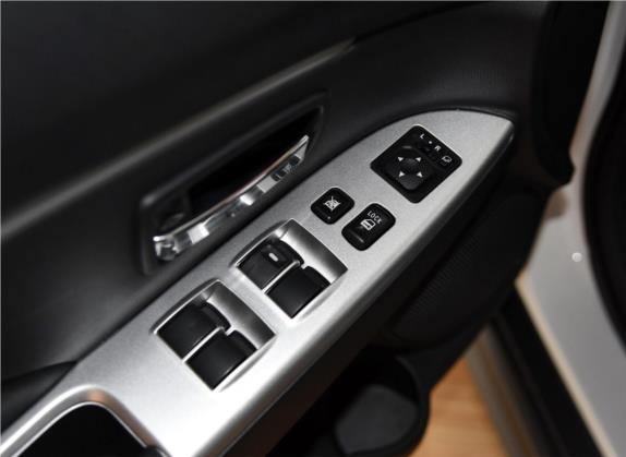劲炫ASX 2018款 2.0L CVT两驱尊享版 车厢座椅   门窗控制