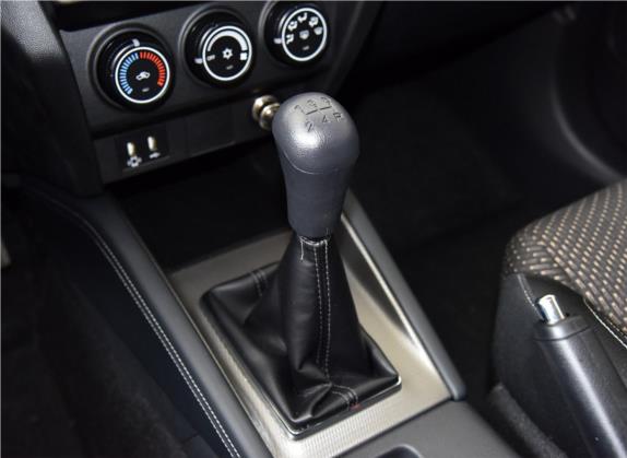 劲炫ASX 2020款 1.6L 手动乐趣版 中控类   挡把