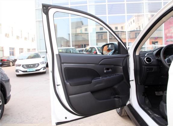 劲炫ASX 2020款 2.0L CVT活力版 车厢座椅   前门板