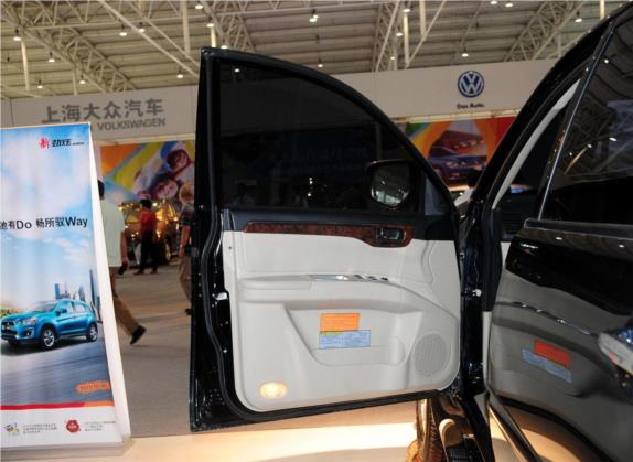 帕杰罗·劲畅 2013款 3.0L 自动四驱旗舰版 车厢座椅   前门板