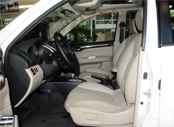 帕杰罗·劲畅 2013款 3.0L 自动两驱豪华版 车厢座椅   前排空间