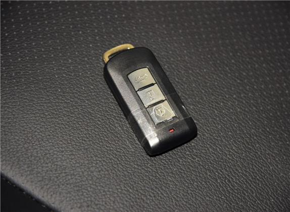 欧蓝德 2016款 2.4L 四驱精英版 5座 其他细节类   钥匙
