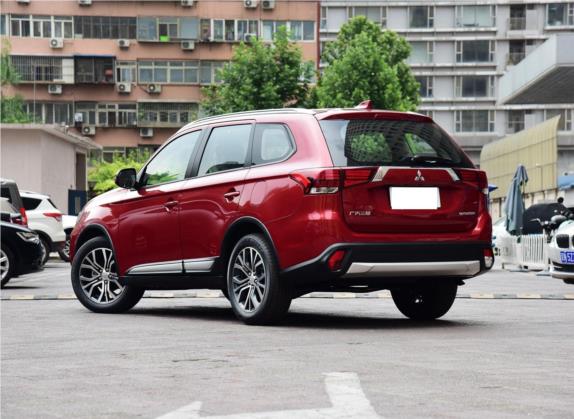 欧蓝德 2017款 2.0L 两驱荣耀版 5座 外观   斜后