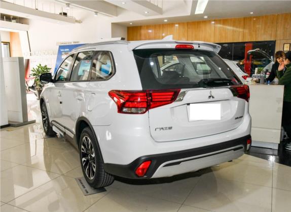 欧蓝德 2019款 2.0L 两驱畅享版 5座 国V 外观   斜后