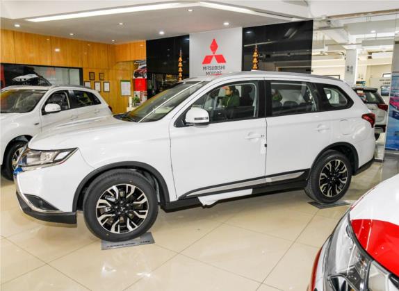 欧蓝德 2019款 2.0L 两驱畅享版 5座 国V 外观   正侧