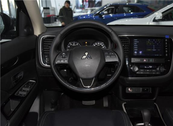 欧蓝德 2019款 2.0L 两驱畅享版 7座 国V 中控类   驾驶位