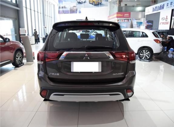 欧蓝德 2019款 2.0L 两驱畅享版 7座 国V 外观   正后