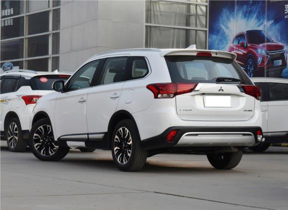 欧蓝德 2019款 2.4L 两驱致行版 5座 国V 外观   斜后
