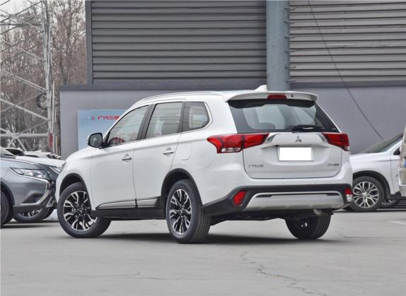欧蓝德 2019款 2.4L 四驱致享版 5座 国V 外观   斜后
