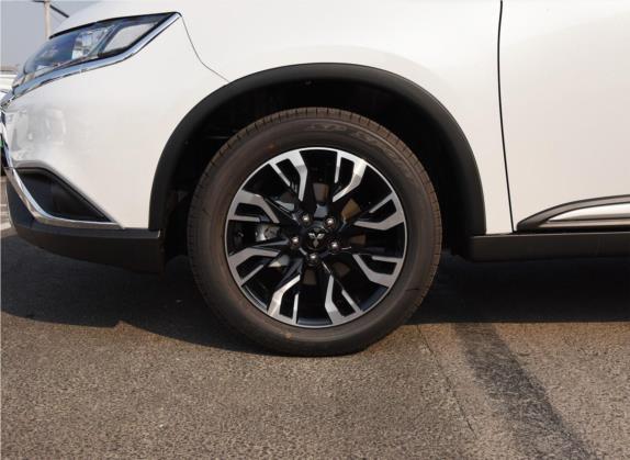 欧蓝德 2019款 2.0L 两驱畅享版 7座 国VI 其他细节类   前轮