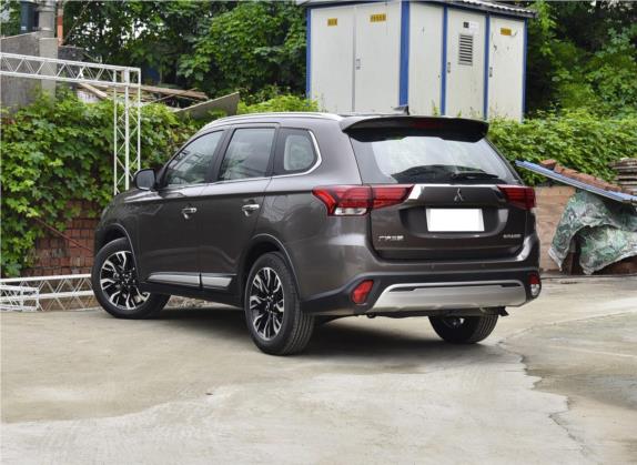 欧蓝德 2019款 2.4L 四驱致享版 5座 国VI 外观   斜后
