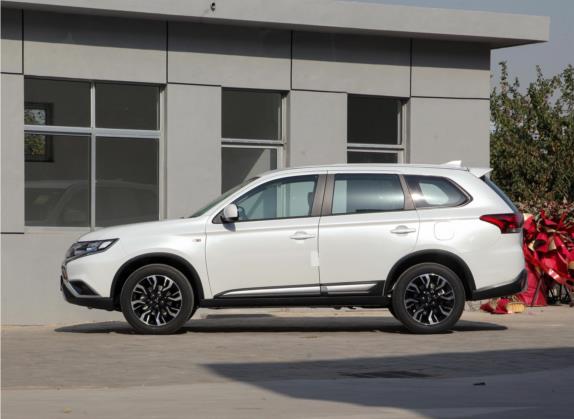 欧蓝德 2020款 2.0L 两驱畅行版 5座 外观   正侧