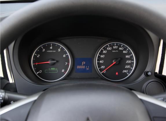 欧蓝德 2020款 2.0L 两驱畅行版 5座 中控类   仪表盘