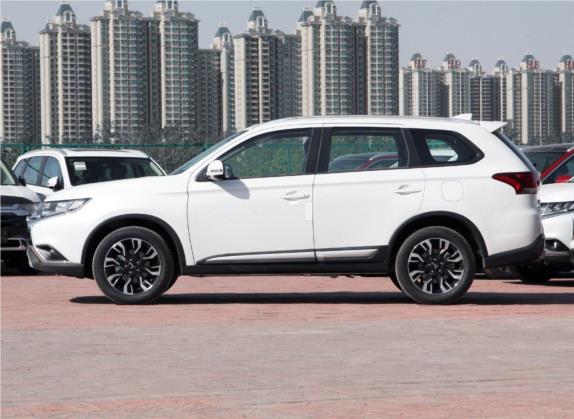 欧蓝德 2020款 2.0L 两驱畅享版 5座 外观   正侧