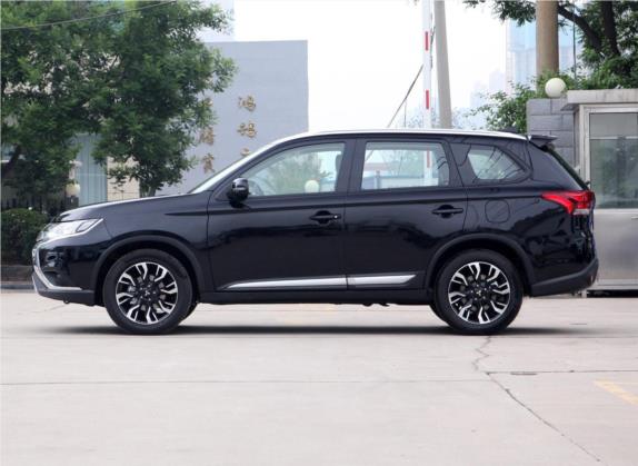 欧蓝德 2020款 2.0L 两驱畅享版 7座 外观   正侧