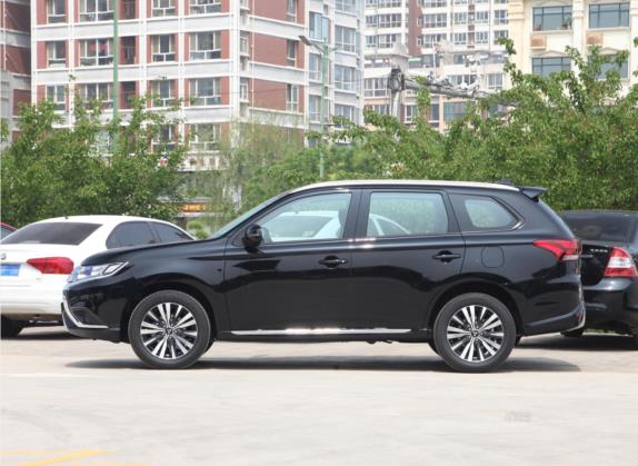 欧蓝德 2021款 2.0L 两驱畅享版 7座 外观   正侧