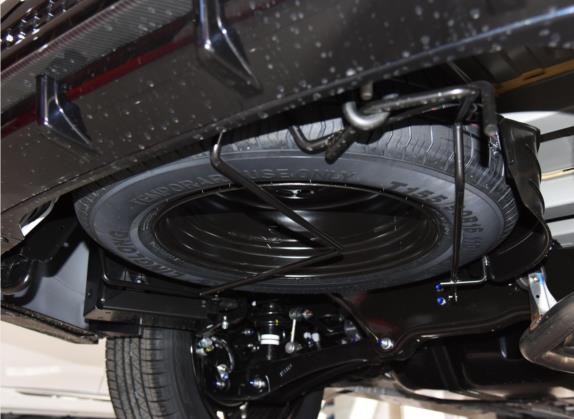 欧蓝德 2021款 2.0L 两驱曜动版 5座 其他细节类   备胎