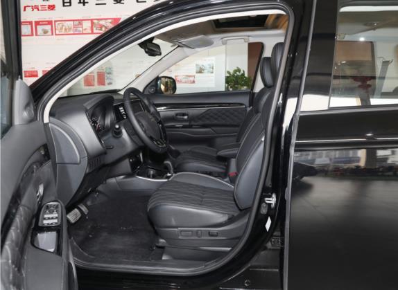 欧蓝德 2021款 改款 2.0L 两驱畅享版 5座 车厢座椅   前排空间
