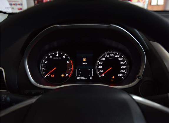 奕歌 2018款 1.5T 手动两驱青春版 中控类   仪表盘