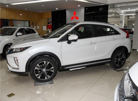 奕歌 2018款 1.5T CVT两驱梦想版 外观   正侧