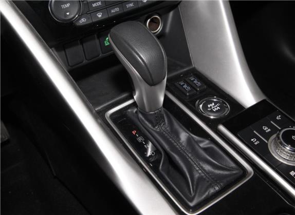 奕歌 2019款 1.5T CVT四驱真我版 国V 中控类   挡把