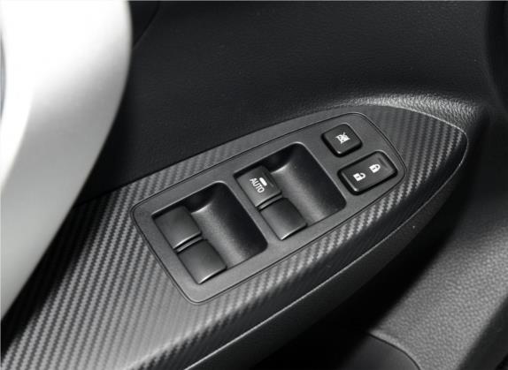奕歌 2019款 1.5T CVT四驱真我版 国VI 车厢座椅   门窗控制