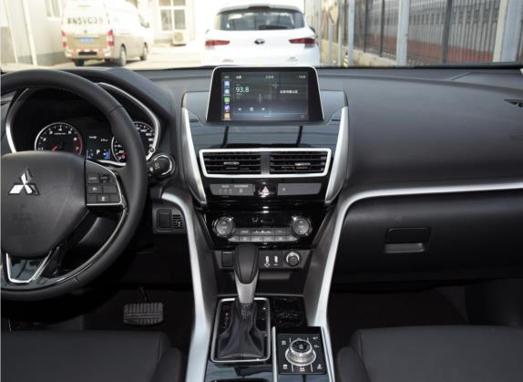 奕歌 2021款 1.5T CVT两驱信念版 中控类   中控台