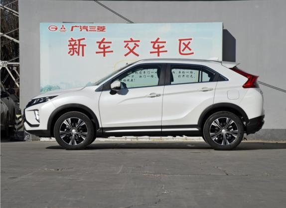 奕歌 2021款 1.5T CVT两驱信念版 外观   正侧