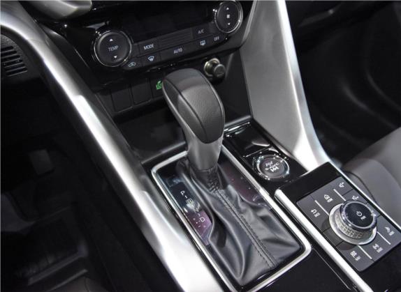 奕歌 2021款 1.5T CVT四驱燃情版 中控类   挡把