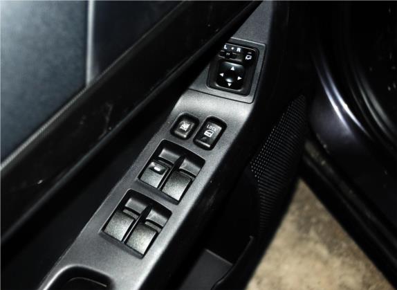 风迪思 2013款 1.6L 手动经典型 车厢座椅   门窗控制