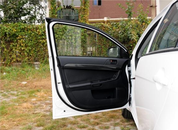风迪思 2013款 1.6L 手动舒适型 车厢座椅   前门板
