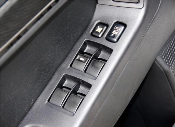 风迪思 2013款 1.6L 手动舒适型 车厢座椅   门窗控制