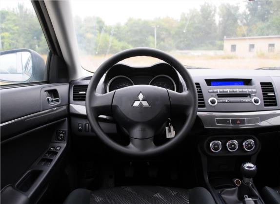 风迪思 2013款 1.8L 手动舒适型 国IV 中控类   驾驶位