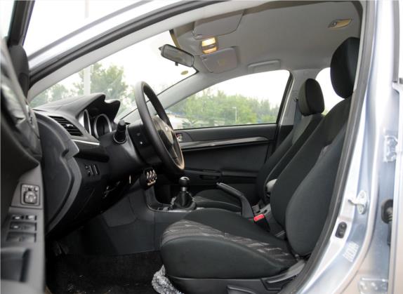 风迪思 2013款 1.8L 手动舒适型 国IV 车厢座椅   前排空间