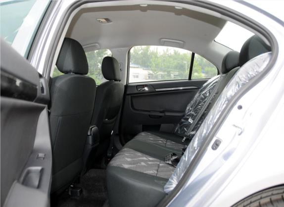 风迪思 2013款 1.8L 手动舒适型 国IV 车厢座椅   后排空间