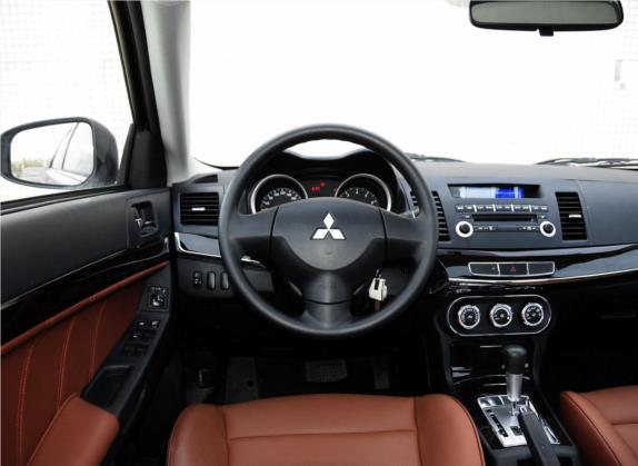 风迪思 2013款 1.8L 自动豪华型 国IV 中控类   驾驶位