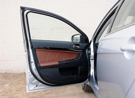 风迪思 2013款 1.8L 自动豪华型 国IV 车厢座椅   前门板