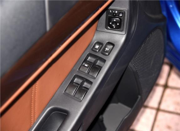 风迪思 2013款 1.8L 自动旗舰型 国IV 车厢座椅   门窗控制