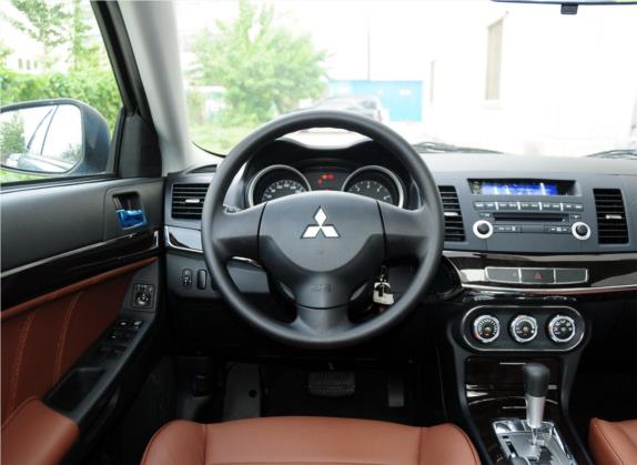 风迪思 2013款 1.8L 自动豪华型 国V 中控类   驾驶位