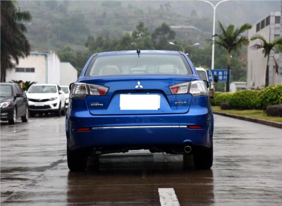 风迪思 2013款 1.8L 自动旗舰型 国V 外观   正后