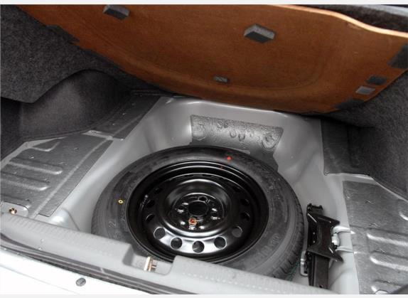 蓝瑟 2006款 1.6L 手动舒适型SEi 其他细节类   备胎