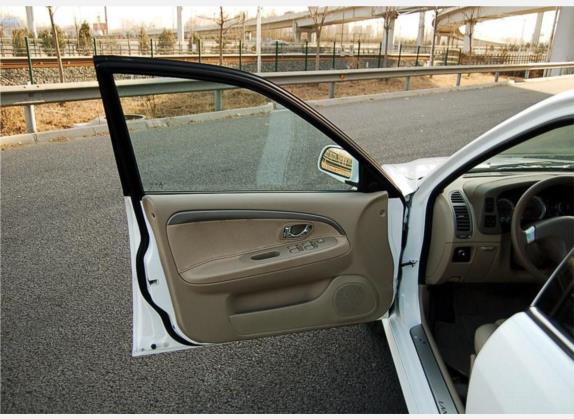 蓝瑟 2006款 1.6L 自动豪华型EXi 车厢座椅   前门板