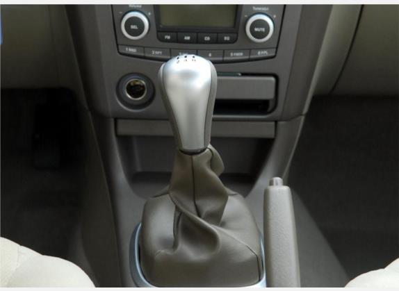 蓝瑟 2010款 卓越版 1.6L 手动舒适型 中控类   挡把