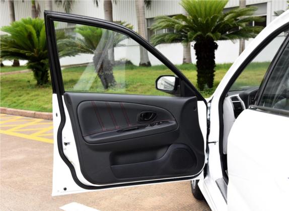 蓝瑟 2015款 1.6L 手动S-Design 车厢座椅   前门板