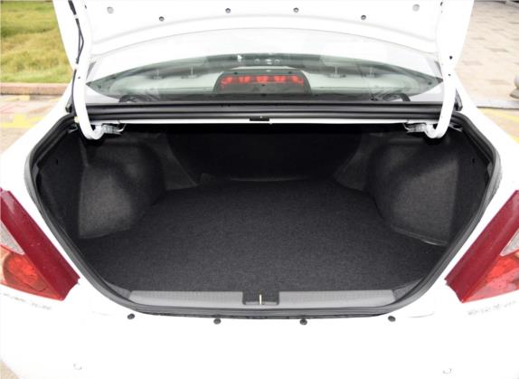 蓝瑟 2015款 1.6L 手动乐购版 车厢座椅   后备厢