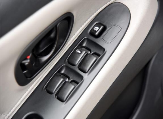 蓝瑟 2015款 1.6L 手动乐购版 车厢座椅   门窗控制