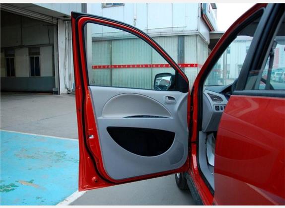 君阁 2008款 2.0L 自动挡豪华型 车厢座椅   前门板